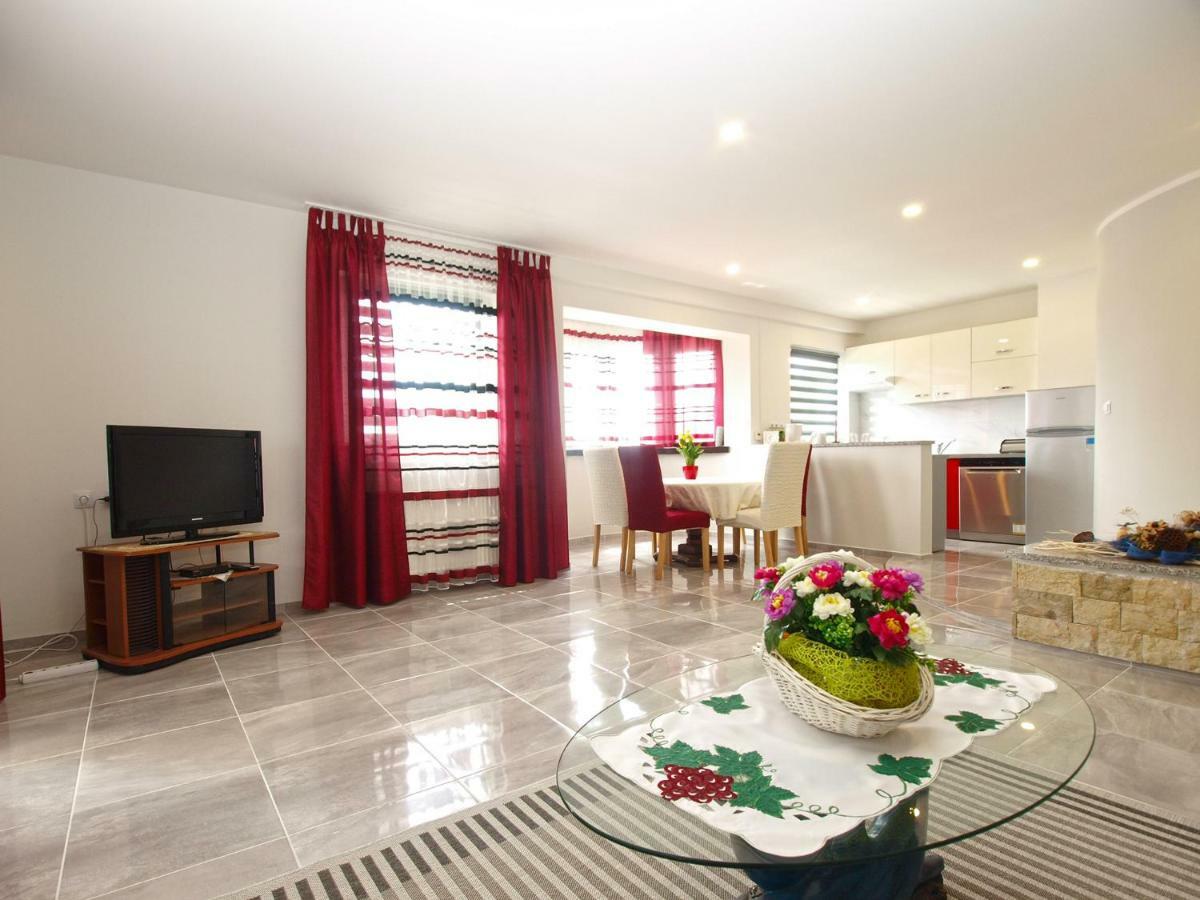 Apartments Dragica 1251 Fažana Kültér fotó