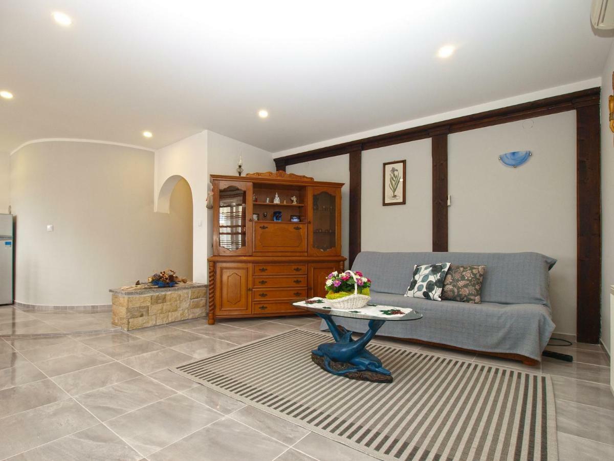 Apartments Dragica 1251 Fažana Kültér fotó